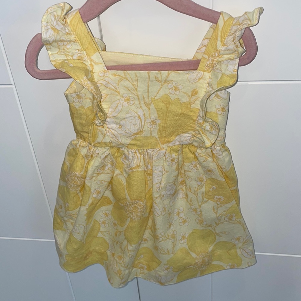 Gap Yellow and white Floral and Butterfly dress